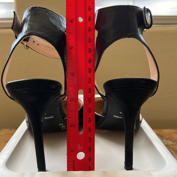 Nine West black heels. - Picture 5 of 6